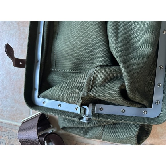 Line of Trade Dark Green‎ Canvas Leather Trim Travel Tote Bag Shoulder Strap - Picture 10 of 11